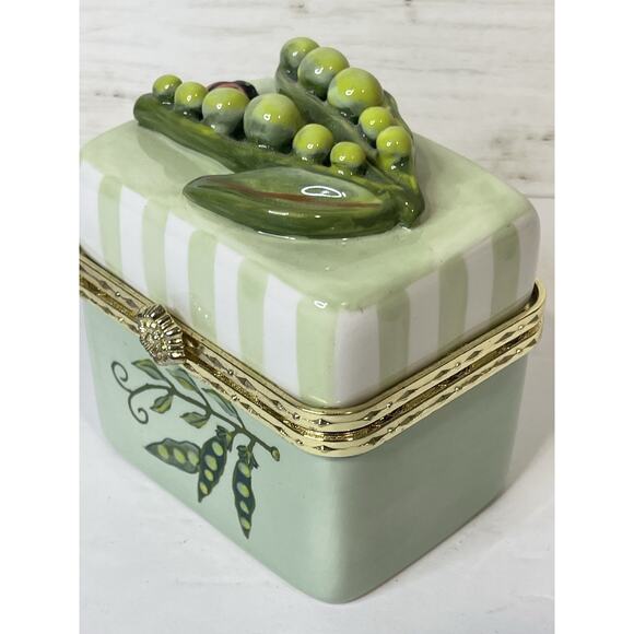 Eileen Tramonte Trinket Box Flowers Ladybug Zrike Style 1069012 ET | VIntage Box - Picture 6 of 11